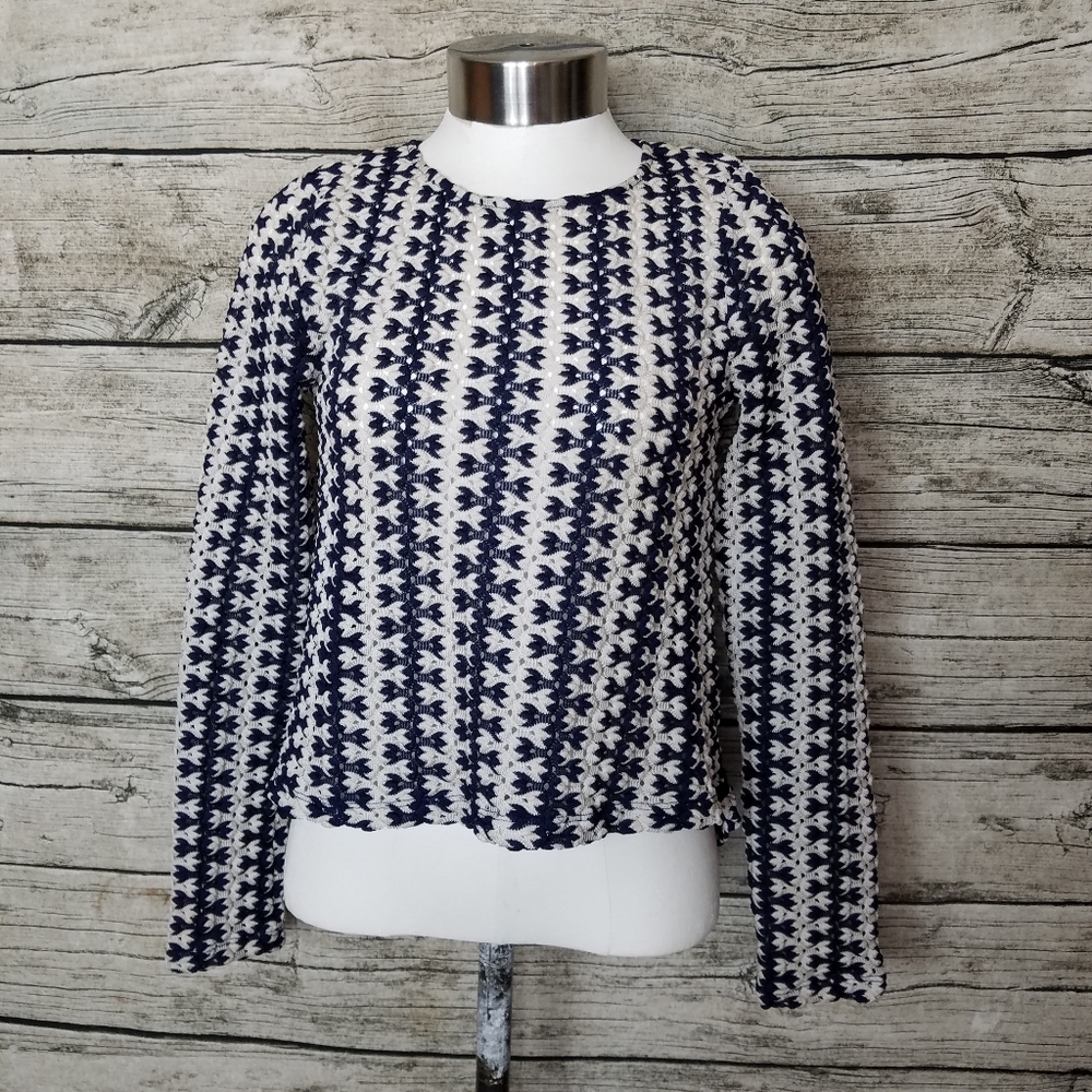 Zara Collection Open Back Top Blouse Navy White Medium.Pit to pit approx:  16